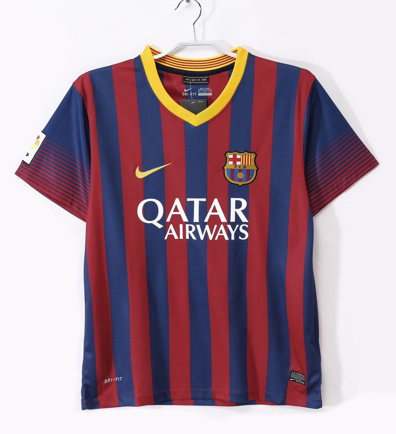 ברצלונה חולצת בית – עונת 2013-14