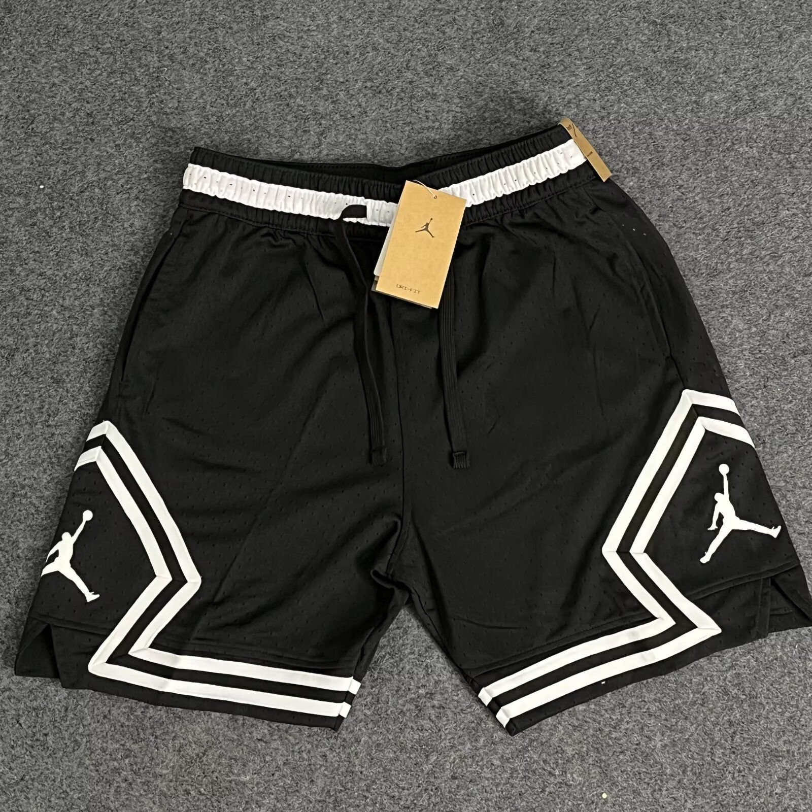 מכנסי ג'ורדן – שחור