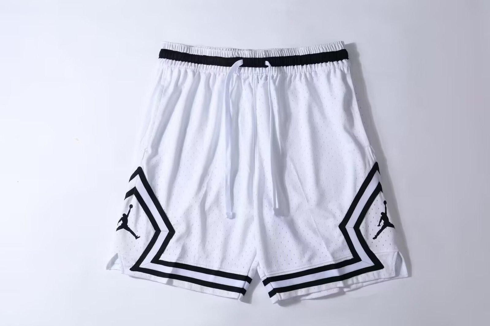 מכנסי ג'ורדן – לבן